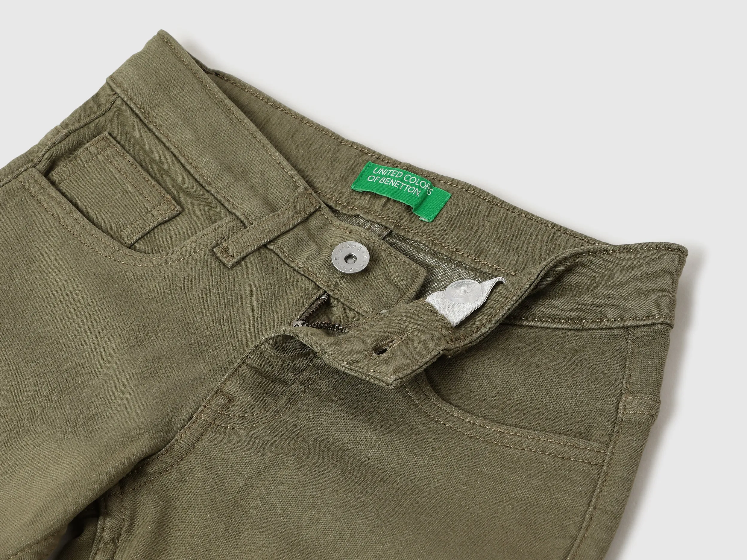 Solid Slim Fit Denim Jeans