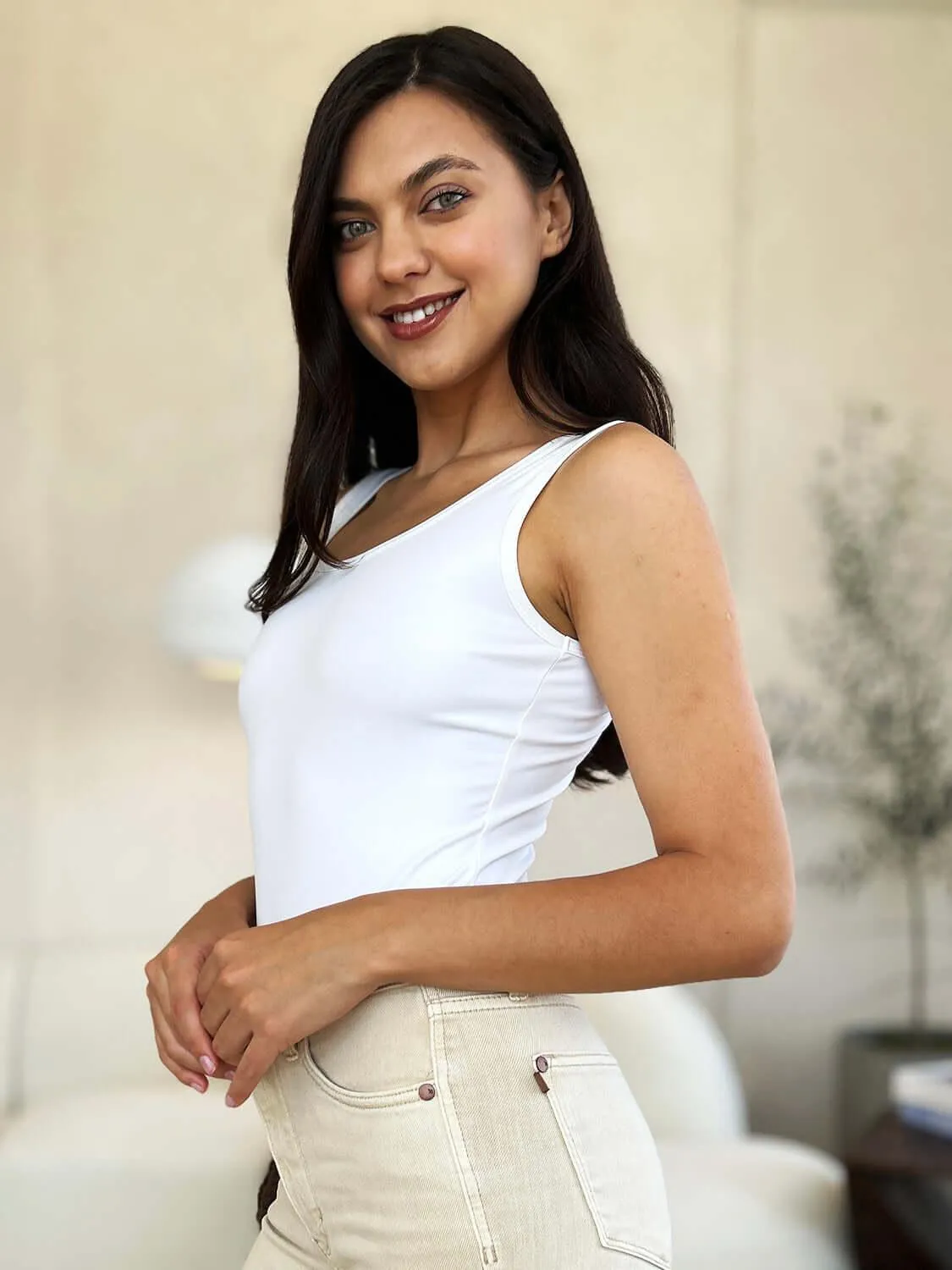Square Neck Sleeveless Bodysuit – Sleek & Stylish Fit