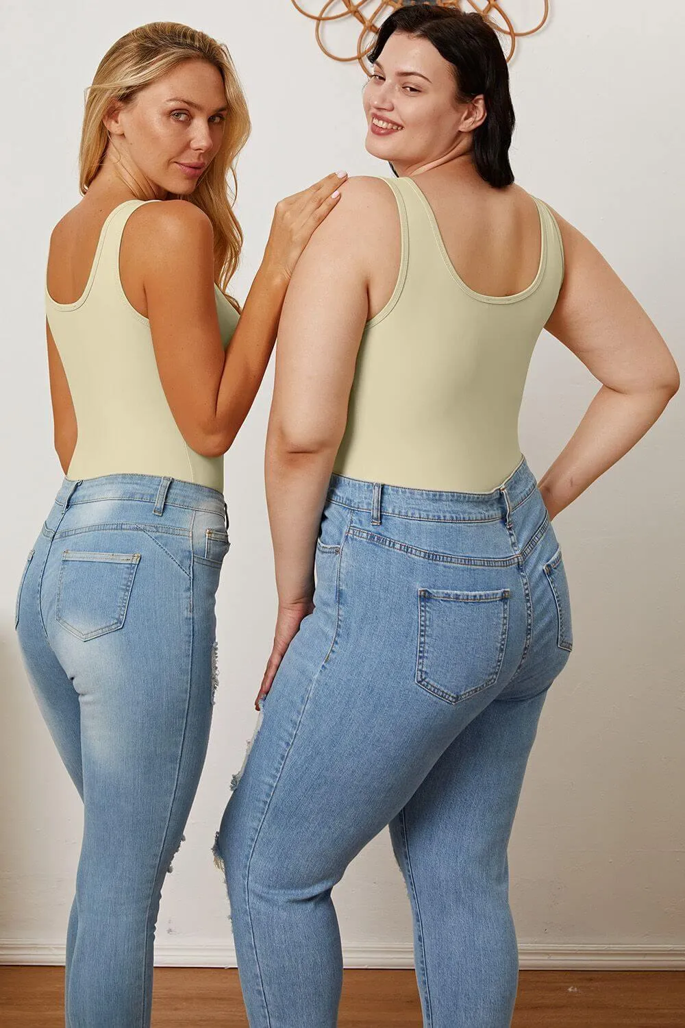 Square Neck Sleeveless Bodysuit – Sleek & Stylish Fit