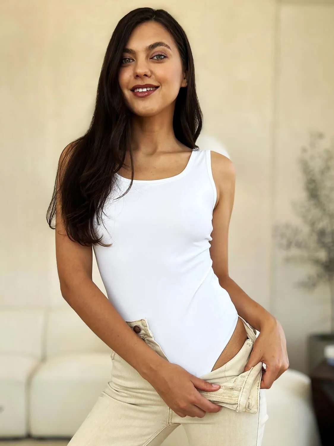 Square Neck Sleeveless Bodysuit – Sleek & Stylish Fit