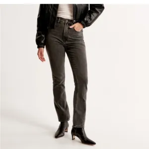 Ultra High Rise Slim Straight Jeans