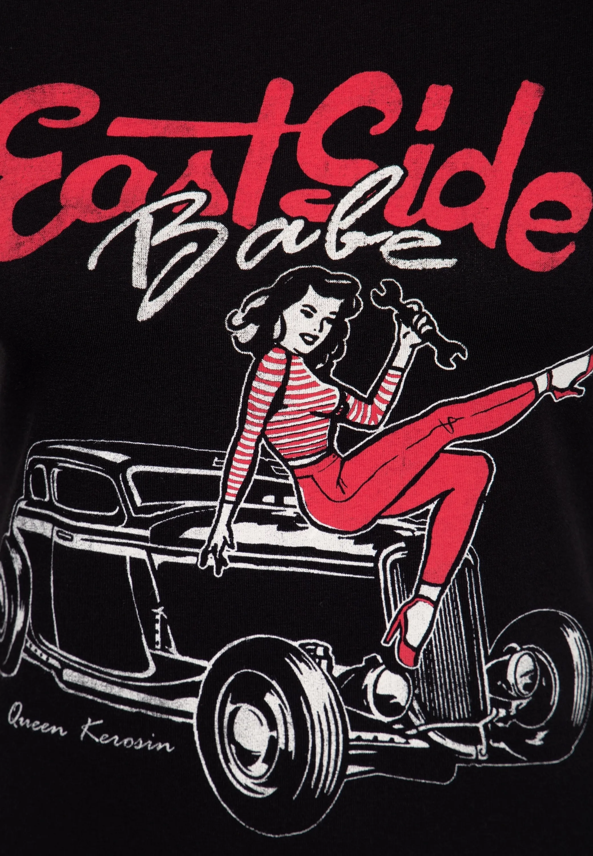 Vintage Contrast T-Shirt «East Side Babe»