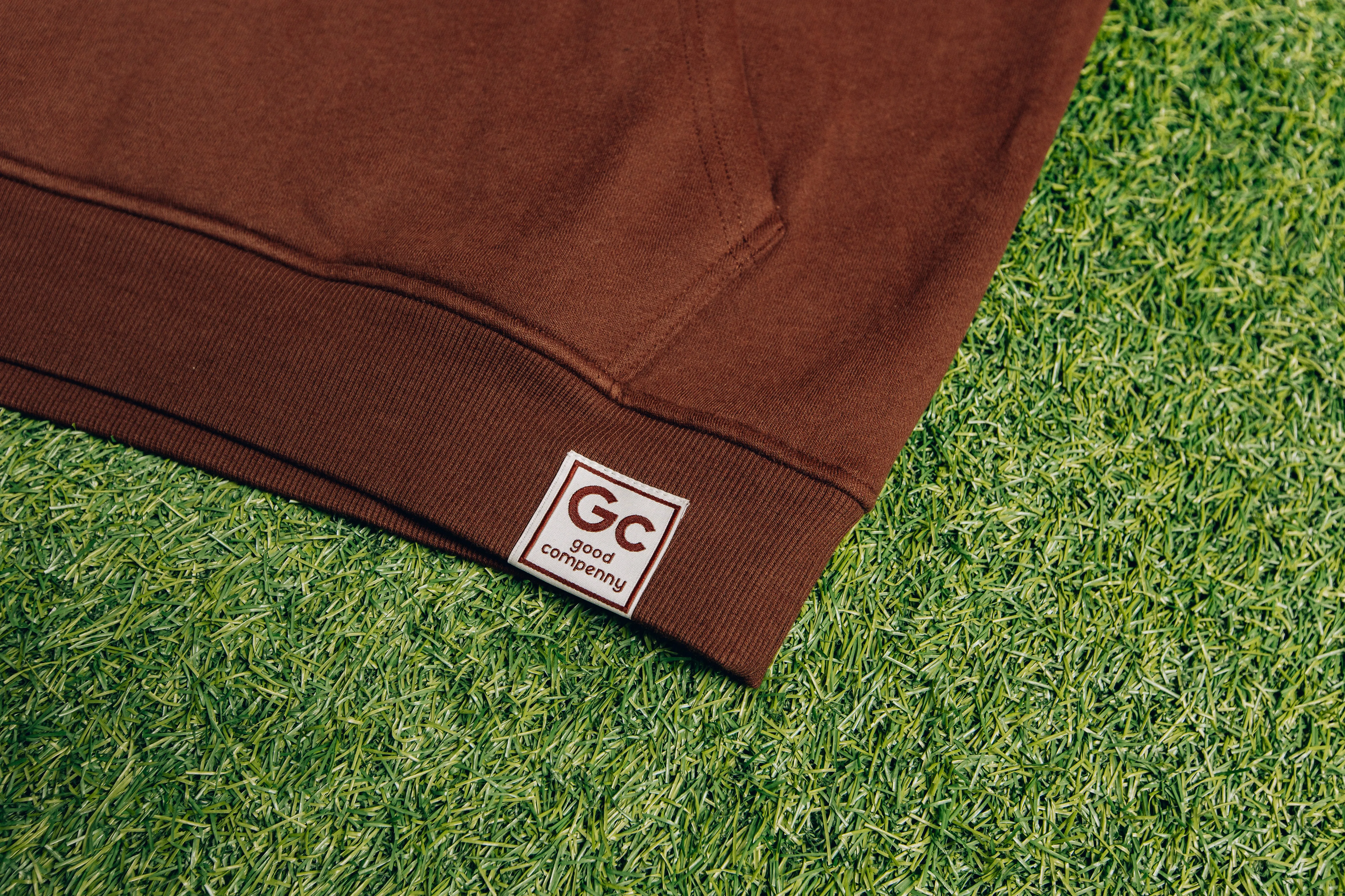 WELCOME TO THE FAMILY! HOODIE BROWN/CREAM