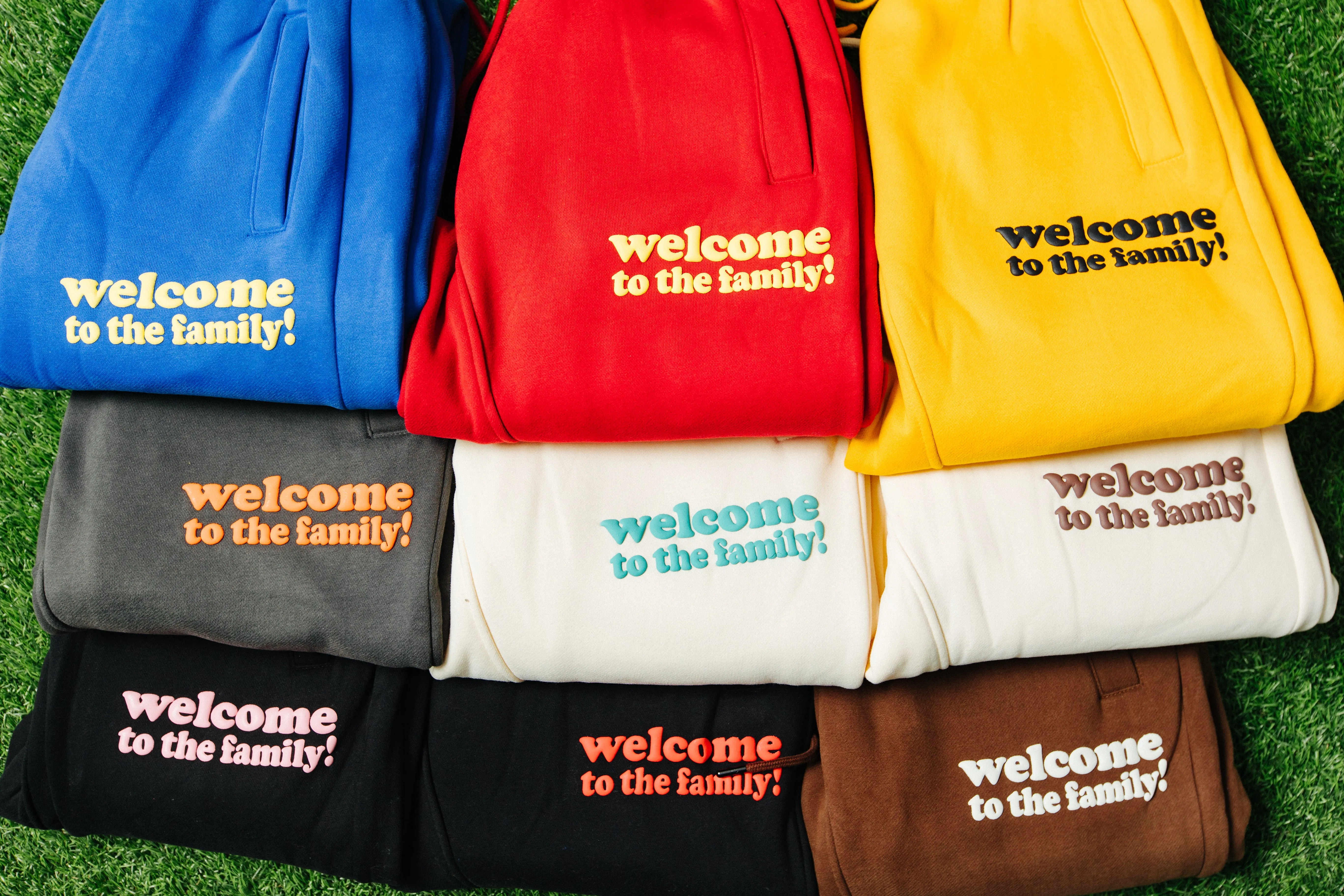 WELCOME TO THE FAMILY! SWEAT PANTS BLACK/RED