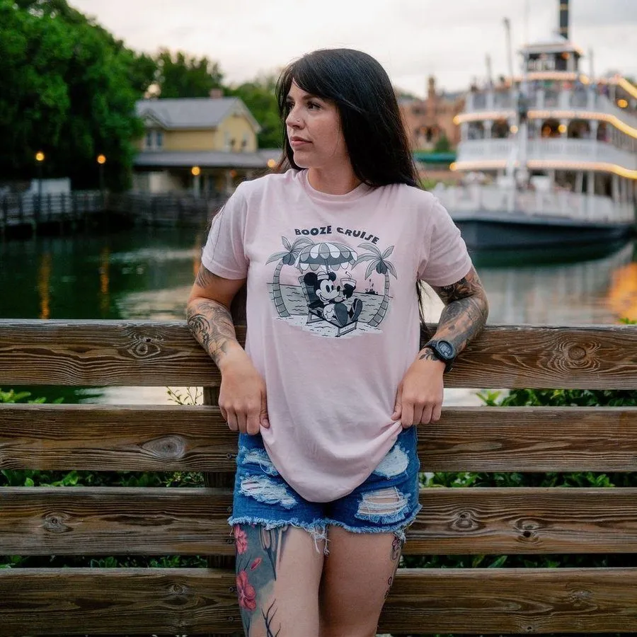 Women's Booze Cruise Boyfriend Fit T-Shirt - Light Pink
