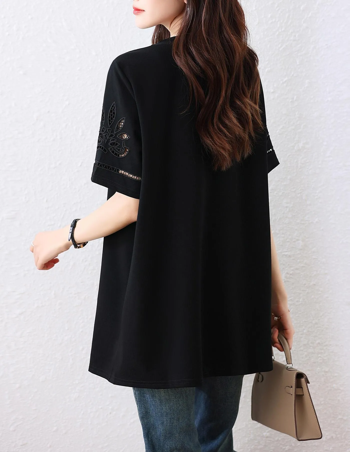 Women's Versatile Solid Color T-Shirt with Relaxed-Fit and Cutout Detail