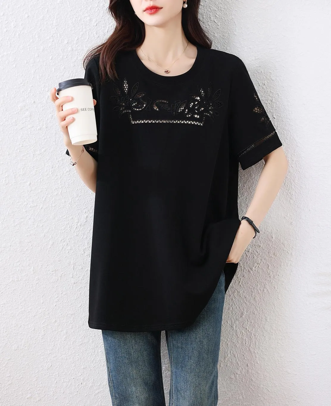 Women's Versatile Solid Color T-Shirt with Relaxed-Fit and Cutout Detail