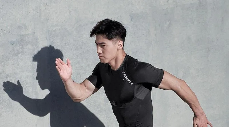Xiaomi Zenph Smart Sports T-Shirt with real time monitoring