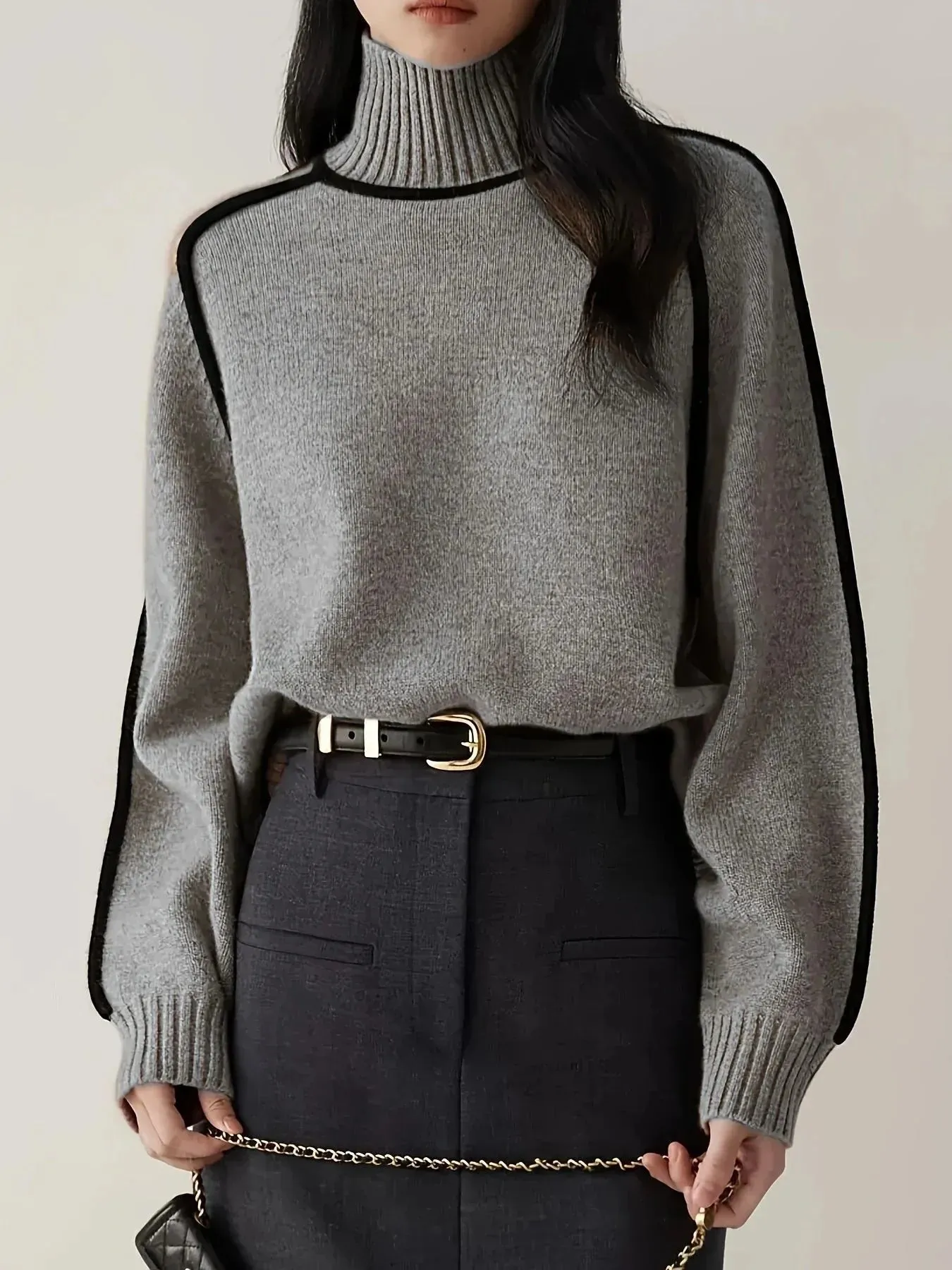 Zoe - Stylish Turtleneck Sweater