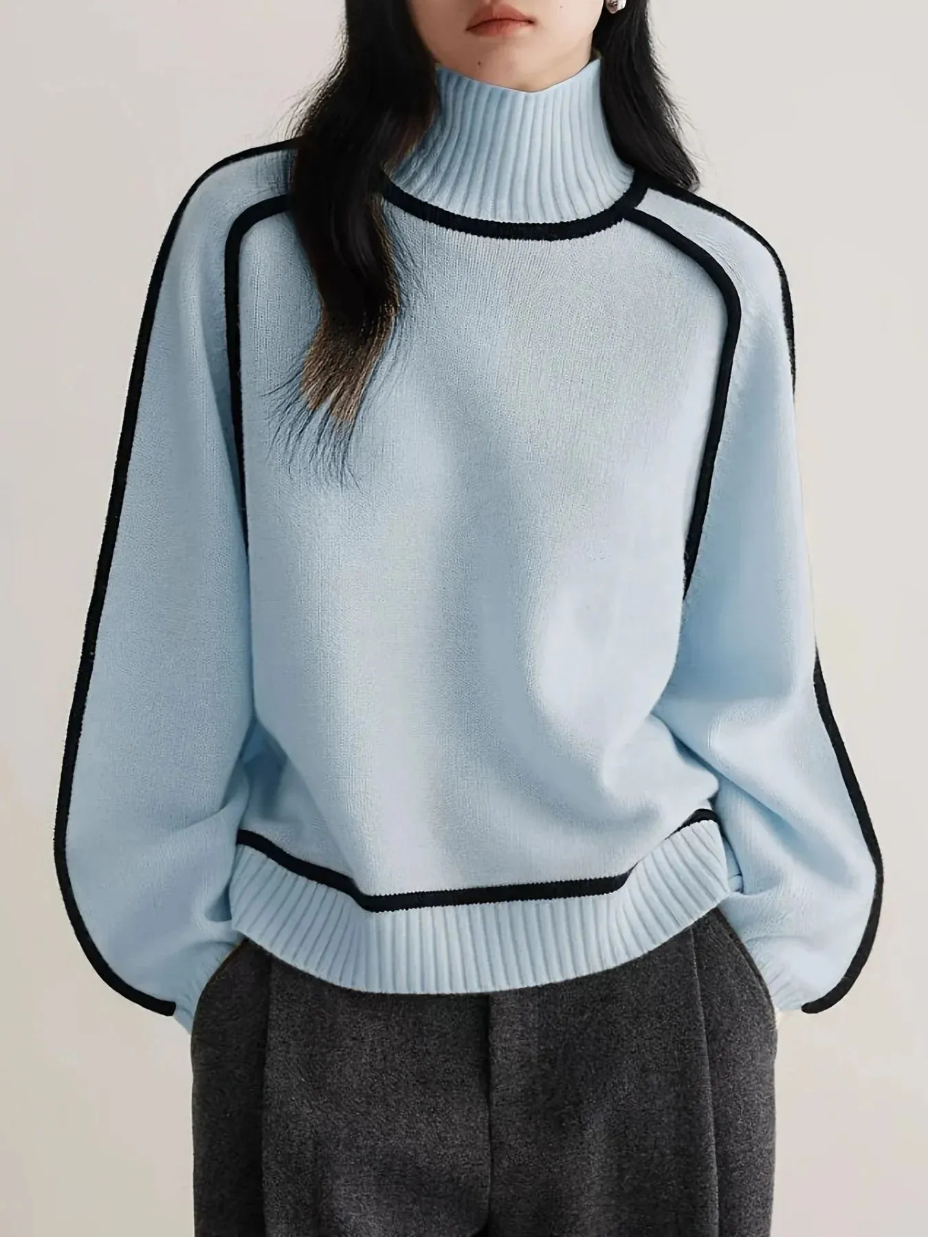 Zoe - Stylish Turtleneck Sweater